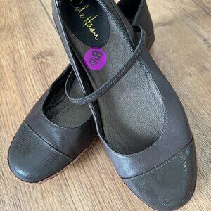 Cole Haan Designer Brown Leather Flats NEW Women’s 8.5